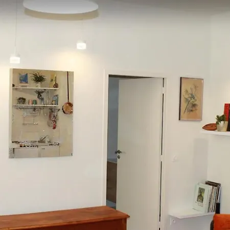 Coeur Vieille Apartment